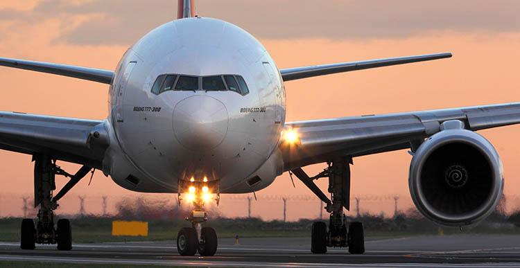 Companhia aérea castiga homem que tentou publicar diário íntimo de aeromoça-0