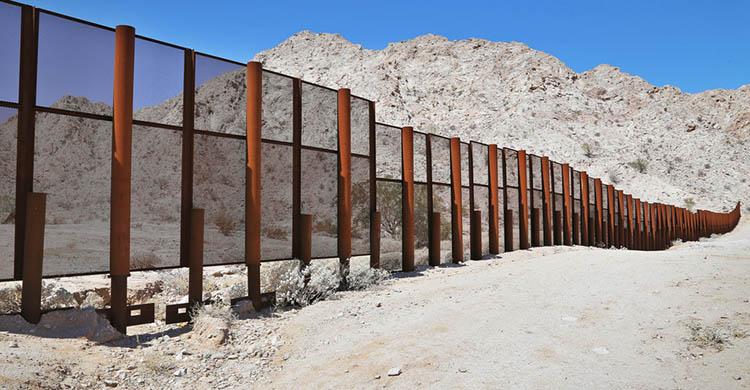 Mulheres que deixavam comida e água para imigrantes ilegais no deserto do Arizona são condenadas à prisão-0